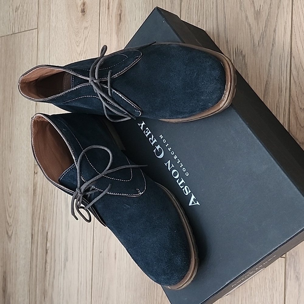 Aston Grey Men Suede Chukka Boots